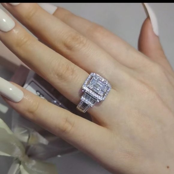 NEW LUXURY S925 STERLING SILVER DIAMOND RING, BEAUTIFUL RING, SHINY RING. - Picture 3 of 7